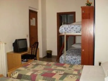 *** Szálloda Albergo Posta Genova Olaszország